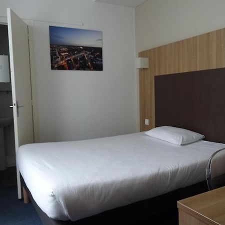 Hotel Saint-Patrick Coeur De Nantes Exteriör bild